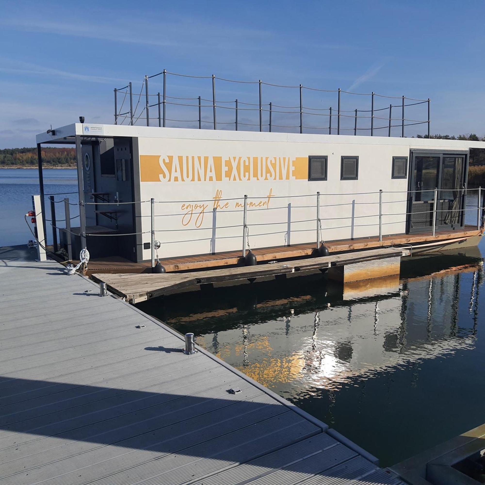 Schwimmendes Ferienhaus Sky Elsterheide Eksteriør billede