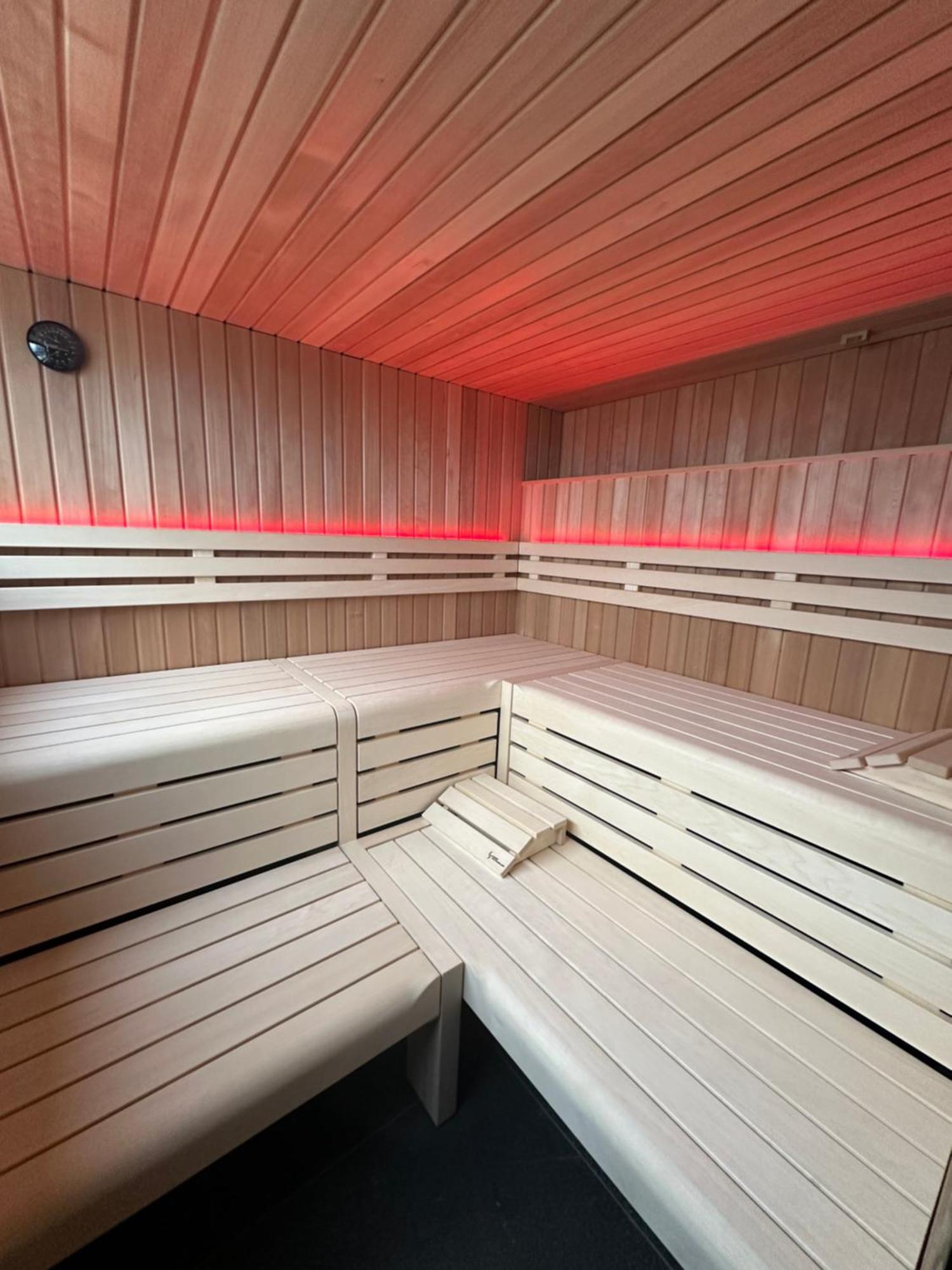 Schwimmendes Ferienhaus Sky Elsterheide Eksteriør billede