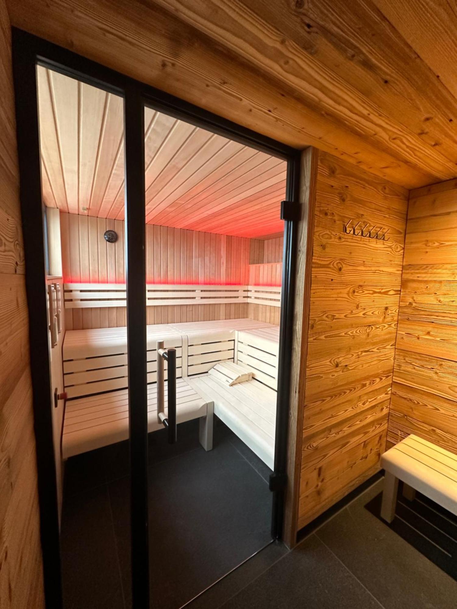 Schwimmendes Ferienhaus Sky Elsterheide Eksteriør billede